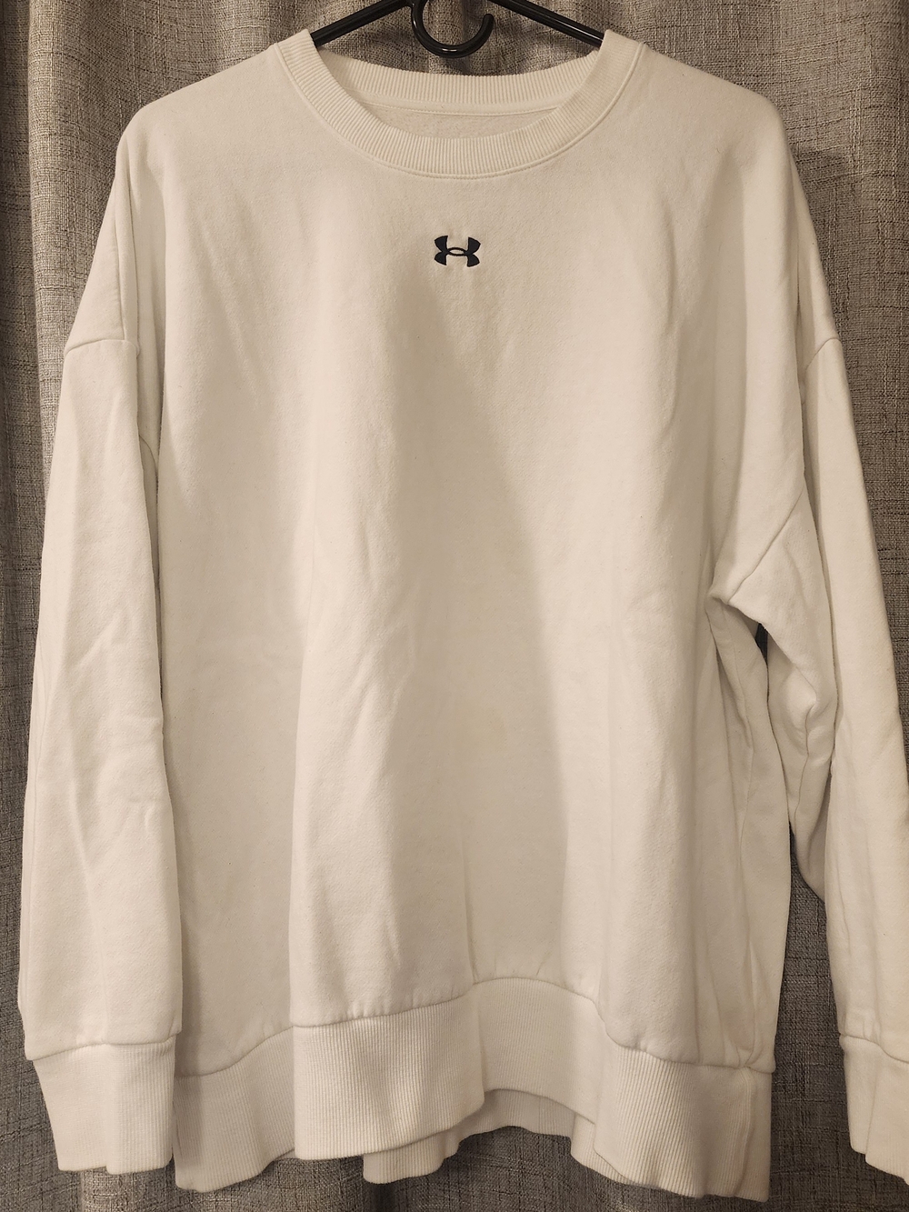 Under Armour Women's White Oversized Crewneck Sweatshirt with Black Logo